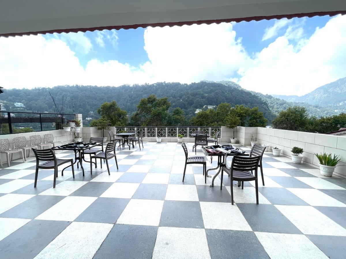 Hotel Prince ! Nainital Mall Road-Prime-Location In-Front-Of-Naini-Lake Hygiene-And-Spacious-Room المظهر الخارجي الصورة