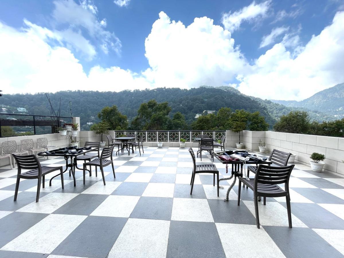 Hotel Prince ! Nainital Mall Road-Prime-Location In-Front-Of-Naini-Lake Hygiene-And-Spacious-Room المظهر الخارجي الصورة