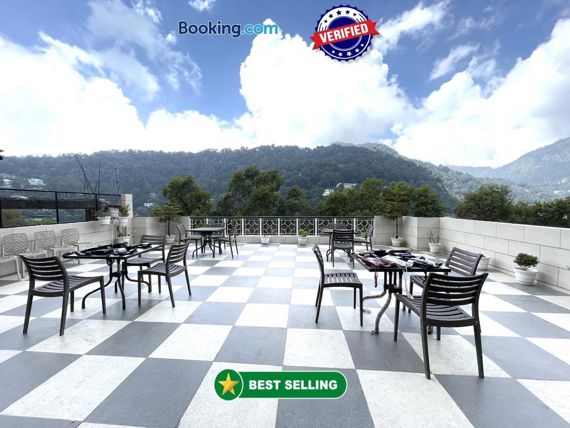 Hotel Prince ! Nainital Mall Road-Prime-Location In-Front-Of-Naini-Lake Hygiene-And-Spacious-Room المظهر الخارجي الصورة